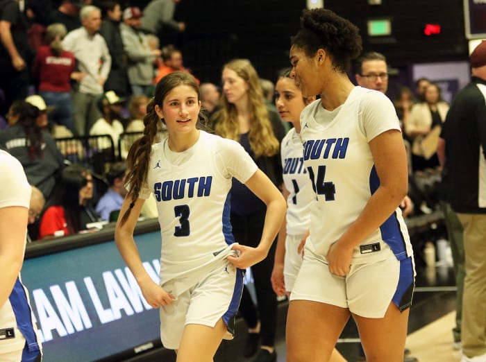 a South Medford Southridge 6A Oregon girls basketball quarterfinal 2024 Dan Brood 56